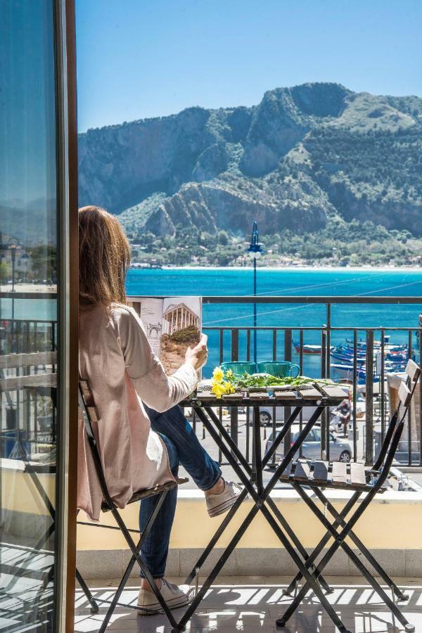 Casetta Vista Mare In Piazza A Mondello Палермо Екстериор снимка