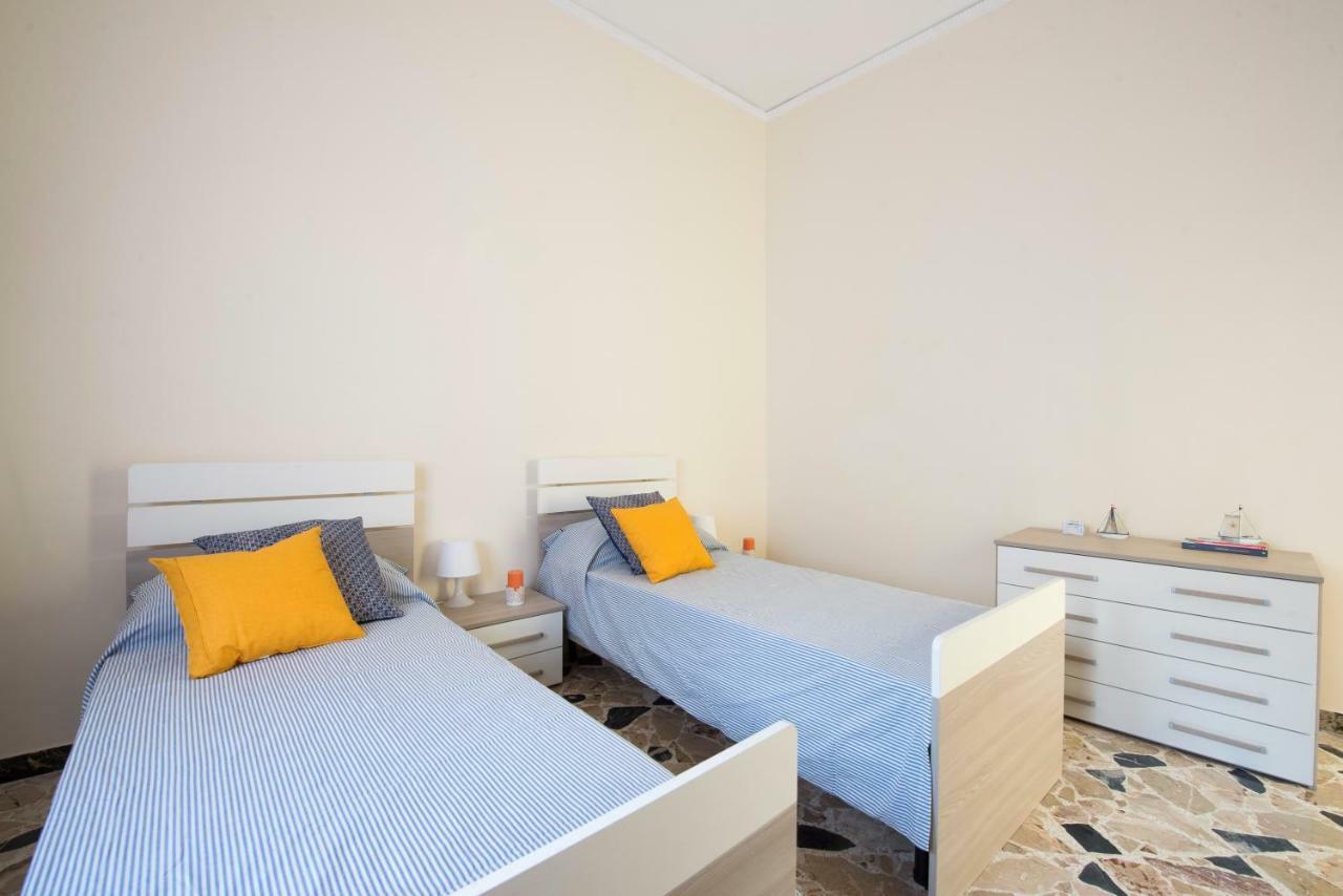 Casetta Vista Mare In Piazza A Mondello Палермо Екстериор снимка